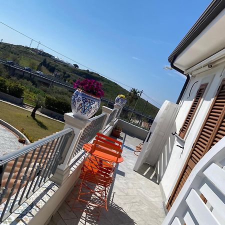 B & B Vilenia サン・ニコーラ・アルチェッラ エクステリア 写真